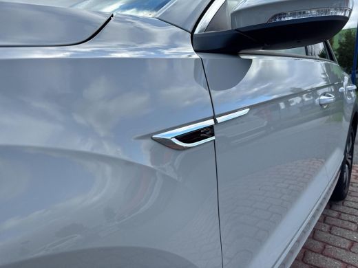 Volkswagen T-Roc 1.5 TSI R-Line | A-Camera | Keyless | LED | 150Pk  | App Connect | ActivLease financial lease