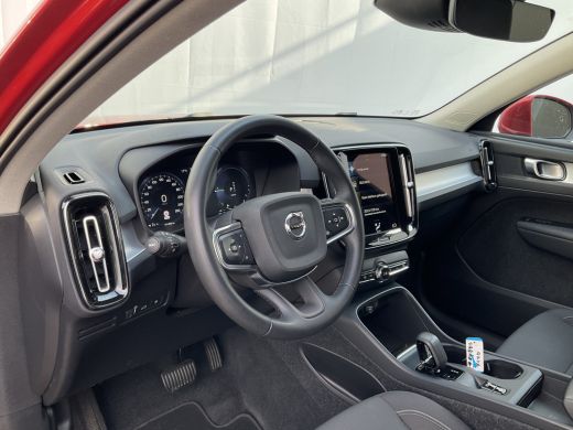 Volvo  XC40 1.5 T4 Recharge Inscription PHEV Nav/Cruise Carplay Elek.Klep Plug-in! ActivLease financial lease