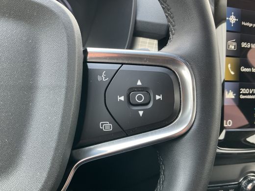 Volvo  XC40 1.5 T4 Recharge Inscription PHEV Nav/Cruise Carplay Elek.Klep Plug-in! ActivLease financial lease