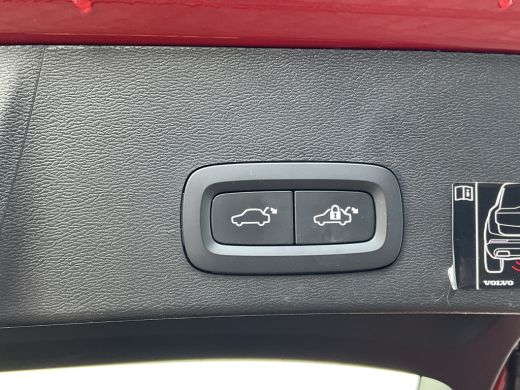 Volvo  XC40 1.5 T4 Recharge Inscription PHEV Nav/Cruise Carplay Elek.Klep Plug-in! ActivLease financial lease