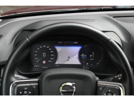 Volvo  XC40 1.5 T5 Twin Engine Inscription | Panoramadak | Harman/Kardon | Stoelverwarming | 19" Velgen ActivLease financial lease