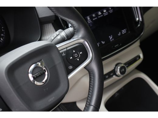 Volvo  XC40 1.5 T5 Twin Engine Inscription | Panoramadak | Harman/Kardon | Stoelverwarming | 19" Velgen ActivLease financial lease