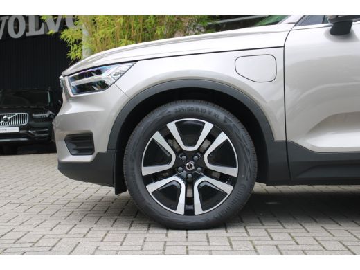 Volvo  XC40 1.5 T5 Twin Engine Inscription | Panoramadak | Harman/Kardon | Stoelverwarming | 19" Velgen ActivLease financial lease