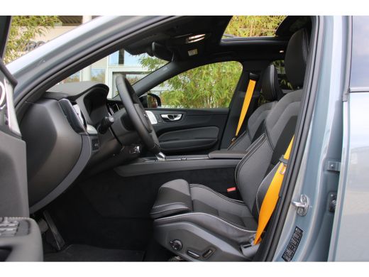 Volvo  XC60 2.0 T8 AWD Polestar Engineered 455pk | Full Option | Trekhaak | Bowers&Wilkins | Schuifdak | 360 ... ActivLease financial lease