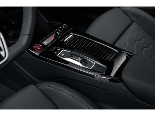 Audi A6 Avant e-tron Avant e-tron S6 | Audi smartphone interface | Audi virtual mirrors | Comfortsleutel ActivLease financial lease