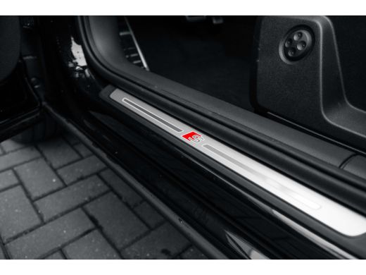 Audi Q2 S edition | Adaptive cruise control | Audi smartphone interface | Audi soundsystem ActivLease financial lease