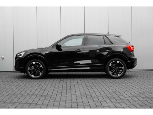 Audi Q2 S edition | Adaptive cruise control | Audi smartphone interface | Audi soundsystem ActivLease financial lease