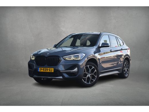 BMW X1 sDrive20i Business Edition Plus | Trekhaak | Pano | Leer | CarPlay | Stoelverw. ActivLease financial lease