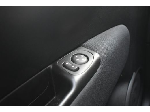 Fiat 500C 1.0 Hybrid Dolcevita Finale | Navigatie by App | Parkeersensoren | Cruise Control | 15"LMV | Airc... ActivLease financial lease