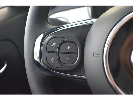 Fiat 500C 1.0 Hybrid Dolcevita Finale | Navigatie by App | Parkeersensoren | Cruise Control | Airco | Apple... ActivLease financial lease