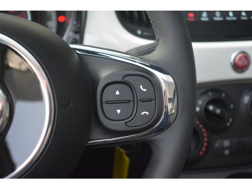 Fiat 500C 1.0 Hybrid Dolcevita Finale | Navigatie by App | Parkeersensoren | Cruise Control | Airco | Apple... ActivLease financial lease