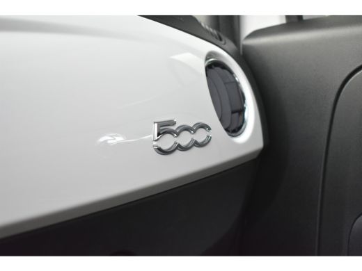 Fiat 500C 1.0 Hybrid Dolcevita Finale | Navigatie by App | Parkeersensoren | Cruise Control | Airco | Apple... ActivLease financial lease