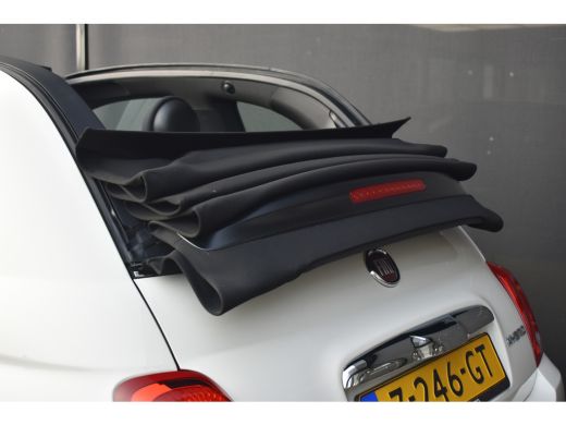 Fiat 500C 1.0 Hybrid Dolcevita Finale | Navigatie by App | Parkeersensoren | Cruise Control | Airco | Apple... ActivLease financial lease