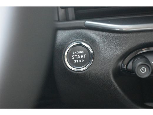 Fiat 600 1.2 Hybrid La Prima 110pk VOORRAAD-ACTIE! | Vol-Leder | Massage | Elektr. Stoelen | Elektr. Achte... ActivLease financial lease