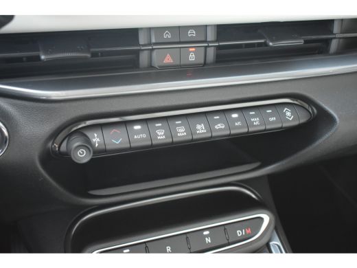 Fiat 600 1.2 Hybrid La Prima 110pk VOORRAAD-ACTIE! | Vol-Leder | Massage | Elektr. Stoelen | Elektr. Achte... ActivLease financial lease