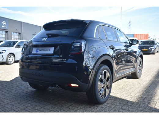 Fiat 600 1.2 Hybrid La Prima 110pk VOORRAAD-ACTIE! | Vol-Leder | Massage | Elektr. Stoelen | Elektr. Achte... ActivLease financial lease