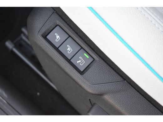 Fiat 600 La Prima 1.2 Hybrid 145pk Automaat VOORRAAD-ACTIE! | Vol-Leder | Adaptive Cruise | Massage | Elek... ActivLease financial lease