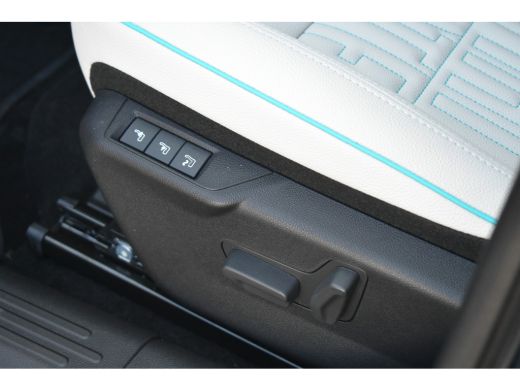 Fiat 600 La Prima 1.2 Hybrid 110pk Automaat VOORRAAD-ACTIE! | 6-voudig elektrisch verstelbare bestuurderss... ActivLease financial lease