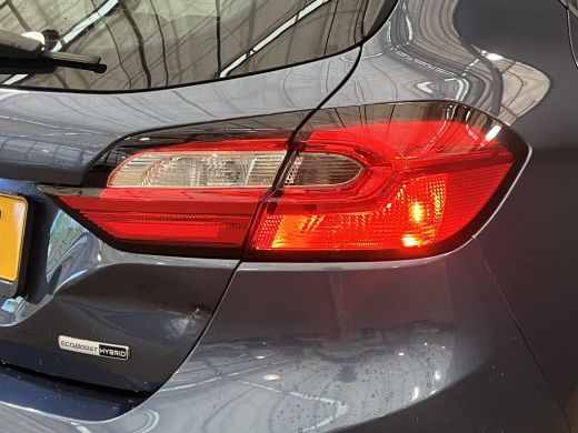 Ford Fiesta 1.0 EcoBoost Hybrid Titanium Stoelverwarming | Stuurverwarming | Parkeersensoren | 16'' LMV | Cru... ActivLease financial lease