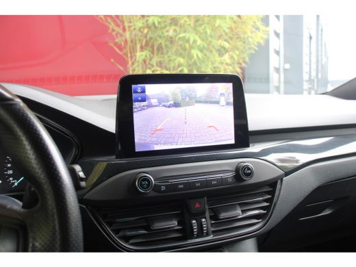 Ford Focus 1.0 EcoBoost ST Line Business | Elek. Trekhaak | Clima | Full LED | Navi | Stoel-stuurverw. | 18'' ActivLease financial lease