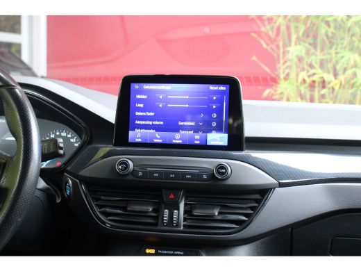 Ford Focus 1.0 EcoBoost ST Line Business | Elek. Trekhaak | Clima | Full LED | Navi | Stoel-stuurverw. | 18'' ActivLease financial lease