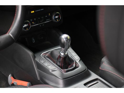 Ford Focus 1.0 EcoBoost ST Line Business | Elek. Trekhaak | Clima | Full LED | Navi | Stoel-stuurverw. | 18'' ActivLease financial lease