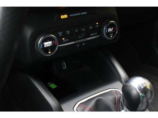 Ford Focus 1.0 EcoBoost ST Line Business | Elek. Trekhaak | Clima | Full LED | Navi | Stoel-stuurverw. | 18'' ActivLease financial lease