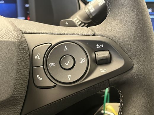 Opel Corsa 1.2 Turbo Hybrid Yes | Airco | Apple Carplay/Android Auto|telefoonintegratie premium | Bluetooth ... ActivLease financial lease