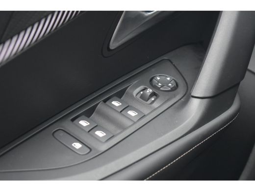Peugeot 2008 1.2 Hybrid 136 Allure | Navigatie by App | Parkeersensoren | Full-LED | Cruise Control | Climate ... ActivLease financial lease