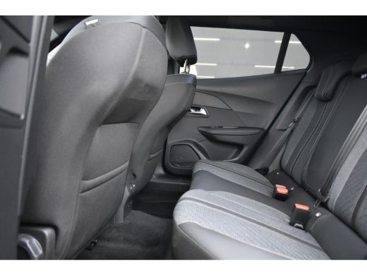 Peugeot 2008 1.2 Hybrid 136 Allure | Navigatie by App | Parkeersensoren | Full-LED | Cruise Control | Climate ... ActivLease financial lease