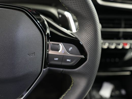 Peugeot 208 Hybrid 100 e-DCS6 GT | Achterbank in delen neerklapbaar | Achteruitrijcamera | Apple Carplay/Andr... ActivLease financial lease