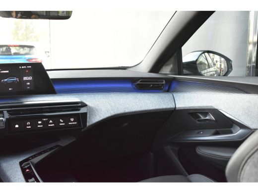 Peugeot 3008 1.6 plug-in Hybrid 195 GT DEMO-DEAL! | Vol-Leder | Trekhaak | 7,4kW Boordlader | 360 Camera | Dri... ActivLease financial lease