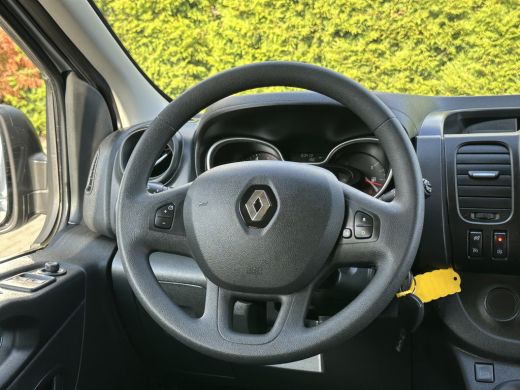 Renault Trafic 2.0 dCi 120 PK / L2H1 / DUBBEL CABINE / 1e EIG. / ZEER NETTE STAAT / AIRCO / CRUISE / NAVI / 6 PE... ActivLease financial lease