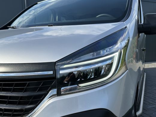 Renault Trafic 2.0 dCi 120 PK / L2H1 / DUBBEL CABINE / 1e EIG. / ZEER NETTE STAAT / AIRCO / CRUISE / NAVI / 6 PE... ActivLease financial lease