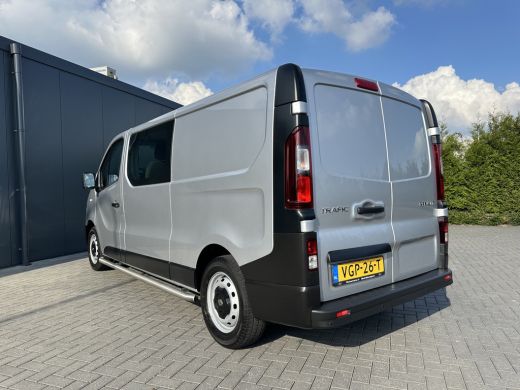 Renault Trafic 2.0 dCi 120 PK / L2H1 / DUBBEL CABINE / 1e EIG. / ZEER NETTE STAAT / AIRCO / CRUISE / NAVI / 6 PE... ActivLease financial lease