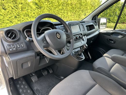 Renault Trafic 2.0 dCi 120 PK / L2H1 / DUBBEL CABINE / 1e EIG. / ZEER NETTE STAAT / AIRCO / CRUISE / NAVI / 6 PE... ActivLease financial lease