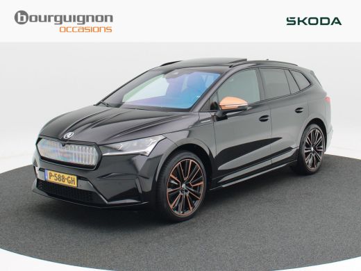 Skoda Enyaq iV 80 Founders Edition Black 204 Pk | 360° Camera | Panorama Dak | Trekhaak | Carplay | Full LED | E...