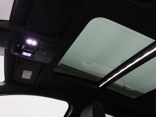Skoda Enyaq iV 80 Founders Edition Black 204 Pk | 360° Camera | Panorama Dak | Trekhaak | Carplay | Full LED | E... ActivLease financial lease