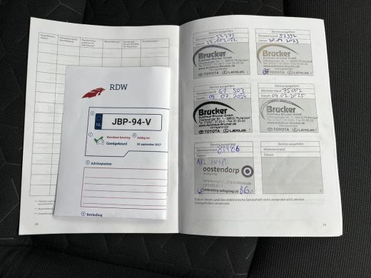 Toyota Corolla Touring Sports 2.0 Hybrid Dynamic | Trekhaak | Dode hoek waarschuwing | Parkeersensoren | Carplay | ActivLease financial lease