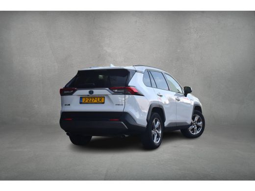 Toyota RAV4 2.5 Hybrid Dynamic | Apple CarPlay | Camera | Climate | ACC ActivLease financial lease