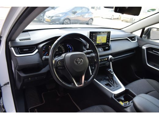 Toyota RAV4 2.5 Hybrid Dynamic | Apple CarPlay | Camera | Climate | ACC ActivLease financial lease