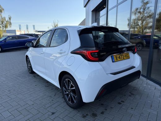 Toyota Yaris 1.5 Hybrid 115 Pk Automaat Dynamic | 16 inch velgen | Cruise Control | Stoelverwarming | Climate ... ActivLease financial lease