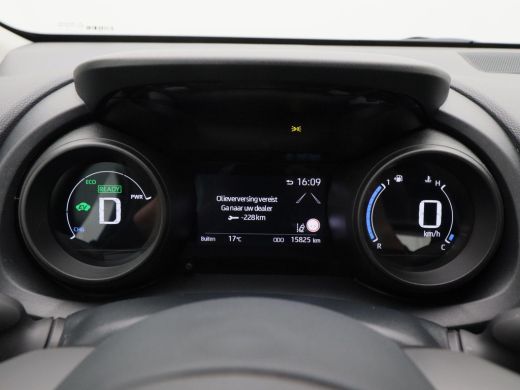 Toyota Yaris 1.5 Hybrid 115 Pk Automaat Dynamic | 16 inch velgen | Cruise Control | Stoelverwarming | Climate ... ActivLease financial lease