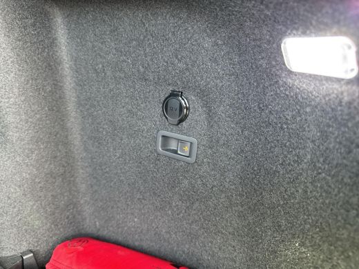 Volkswagen Golf 1.5 eTSI R-Line Edition | 150 pk | Pano Dak | Trekhaak | Head Up | Automaat | ActivLease financial lease