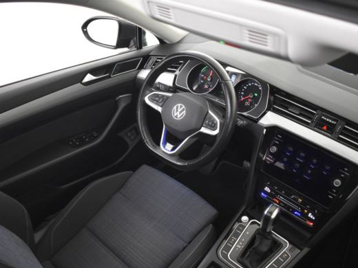 Volkswagen Passat Variant 1.4 TSI PHEV GTE Business 218pk | Panorama dak | Privacy glass | Navigatie | App connect ... ActivLease financial lease
