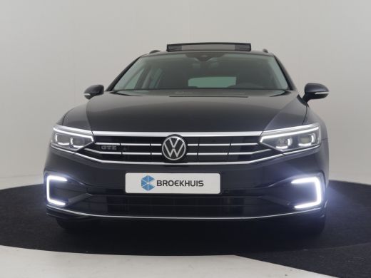 Volkswagen Passat Variant GTE Business 218pk | Trekhaak | Matrix koplampen | Park assist | Panorama dak  | Cameraa ... ActivLease financial lease