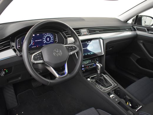 Volkswagen Passat Variant GTE Business 218pk | Trekhaak | Matrix koplampen | Park assist | Panorama dak  | Cameraa ... ActivLease financial lease
