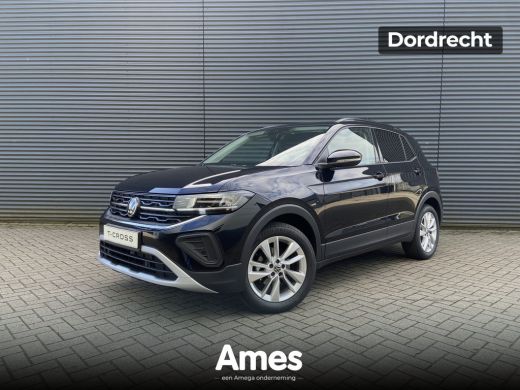 Volkswagen T-Cross Life Edition 1.0 TSI 85 kW / 116 PK SUV 7 versn. DSG | Uit voorraad leverbaar | Multimediapakket ... Volkswagen T-Cross Life Edition 1.0 TSI 85 kW / 116 PK SUV 7 versn. DSG | Uit voorraad leverbaar | Multimediapakket ...