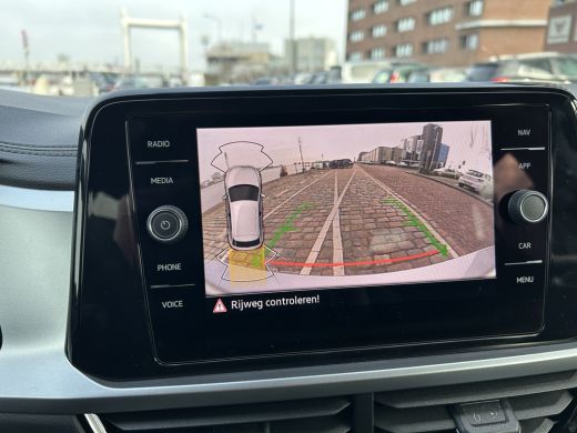 Volkswagen T-Roc Life Edition 1.5 TSI 110 kW / 150 PK SUV 7 versn. DSG | Uit voorraad leverbaar ! Multimedia pakke... ActivLease financial lease