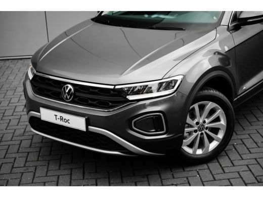 Volkswagen T-Roc Life Edition | 'App-Connect' draadloze smartphone integratie | 'App-Connect' smartphone integrati... ActivLease financial lease